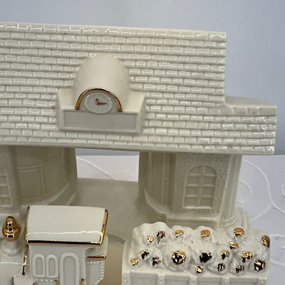 Lenox Ivory Ceramic Train Station Votive Holder Figurine Gold Accents - Picture 6 of 11